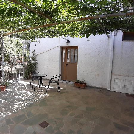 Pirgaki Studios Kardhamili Esterno foto